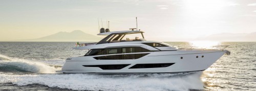 Ferretti Yachts 860